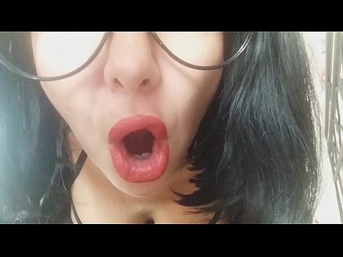 ❤️ Sayang, ibu tirimu tidak mengizinkanmu pergi ke sekolah hari ini... Aku sangat membutuhkanmu... ️❌ Video seks pada kami